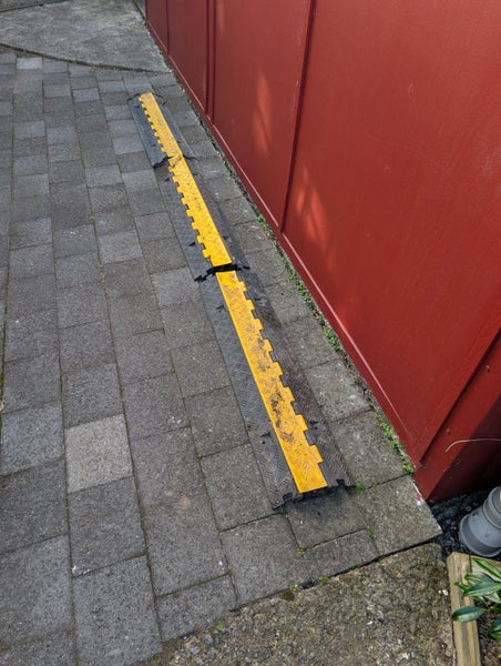 3 x 1000mm Double Channel Cable Protector Carousel 1