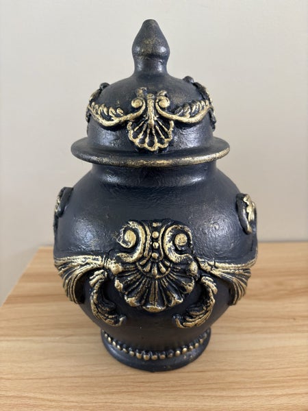 Stunning Ornate French/ Italian Country Urn Carousel 2