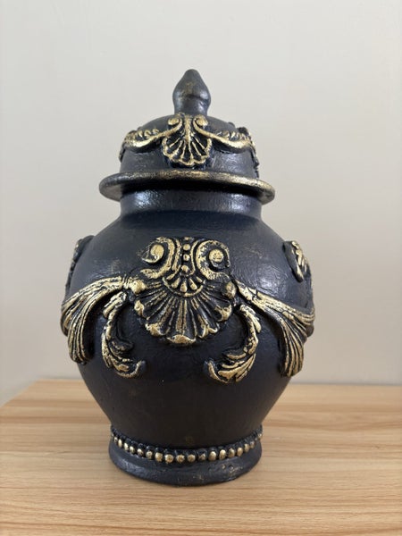 Stunning Ornate French/ Italian Country Urn Carousel 6