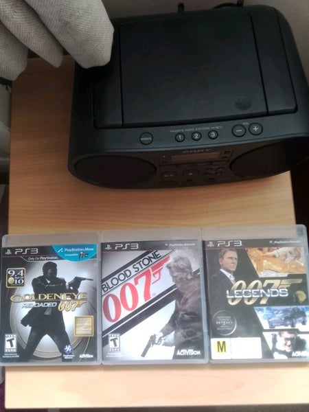 James bond bundle Carousel 1