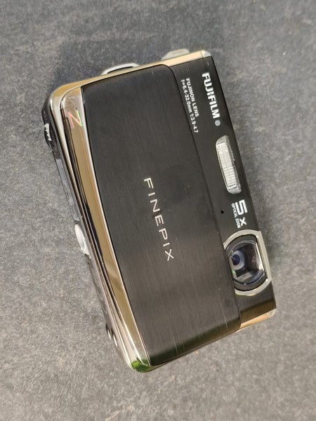 Fuji Z70 finepix 12 megapixel Carousel 2