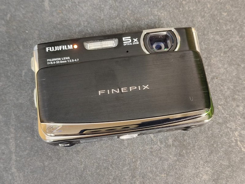 Fuji Z70 finepix 12 megapixel Carousel 1