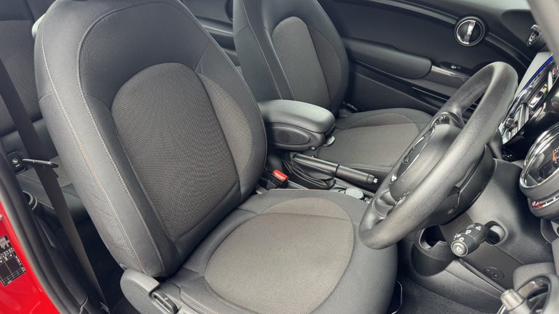 2019 MINI Cooper ONE 1.5 Turbo - 7-Speed Auto -...4355884695172096011