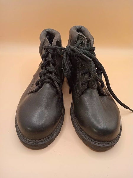 Boy's Black Shoes Size 7, 12, or 13 Carousel 1