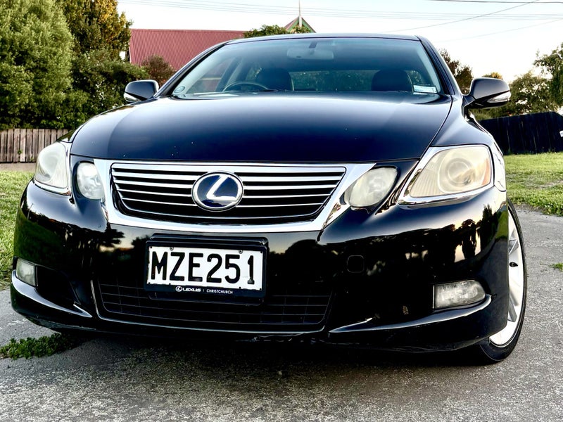 2011 Lexus GS 450h The 2011 Lexus GS 450h (Hybrid)
