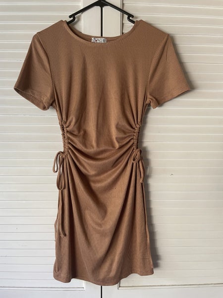 Poof Apparel - size M Carousel 1