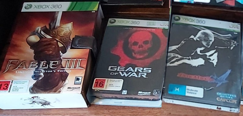 ALL 3 Collector Editions Bundle MAKE OFFER FOR 1 (GoW, DMC4, Fable 3) Carousel 1