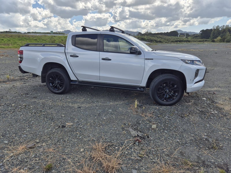 2022 Mitsubishi Triton Dc Vrxb 6At