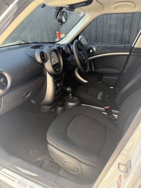 2011 MINI One417521839857346569