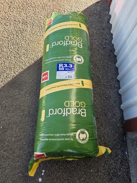 Bradford Gold Insulation Carousel 1