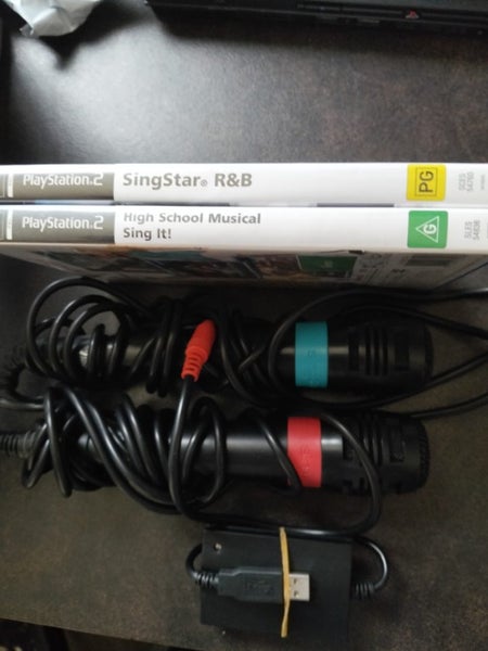 Singstar Bundle PS2 Carousel 1