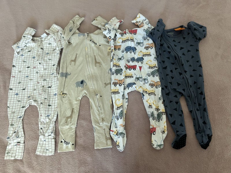 4 x Cotton on Baby onesies 3-6 months Carousel 1