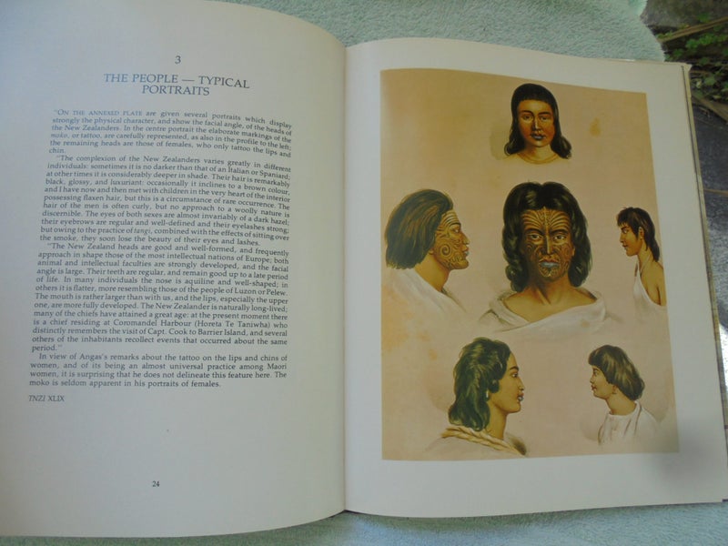 'EARLY PAINTINGS OF THE MAORI'- Angas- 1979- 1st.- 90pp (Uncommon) Carousel 17