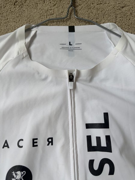 Van Rysel RCR one piece cycling kit (Speedsuit) Carousel 3