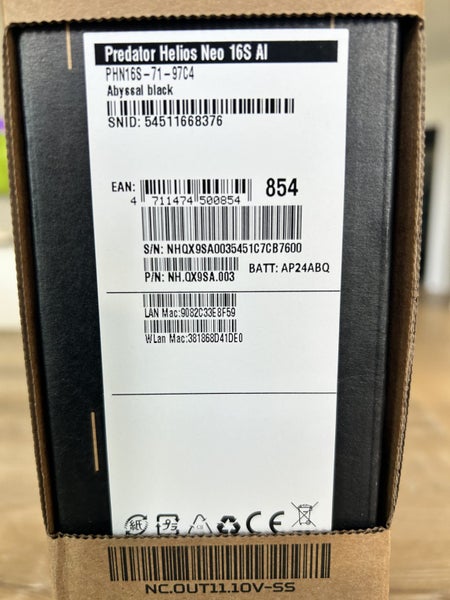 Predator Helios Neo 16S AI Carousel 4