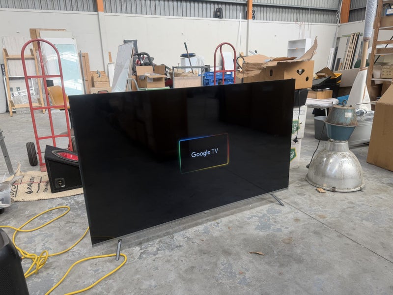 Panasonic Smart TV 65" 4K LED with remote tn65w70bgz Carousel 8