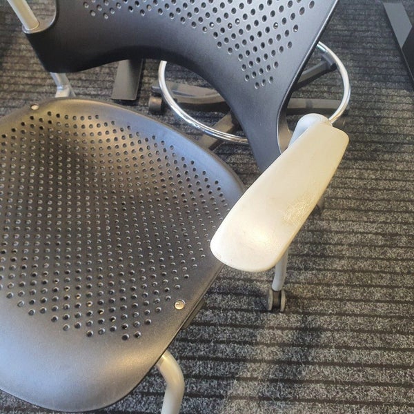 Herman Miller Chairs, Herman Miller Caper x 8 Carousel 2