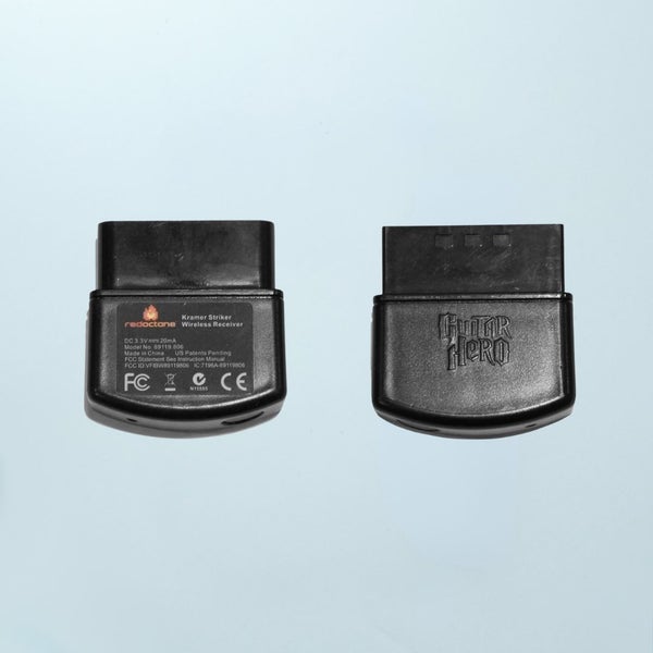 Guitar Hero Wireless Dongle - Kramer Striker Edition (PlayStation 2) Carousel 1