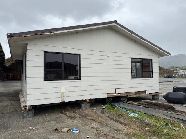 2-Bedroom Relocatable Shell – Perfect Reno Project – Easy Access Carousel 2