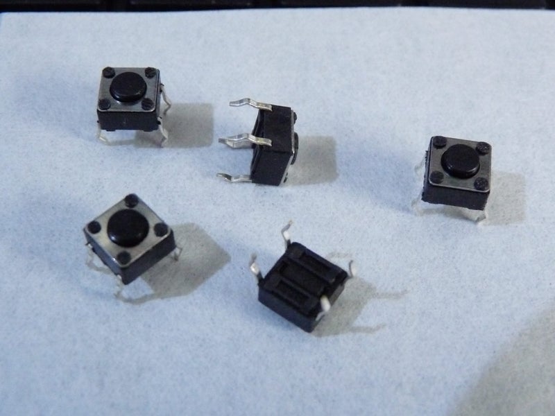 (5 of) Tact Switch Push Button, Through Hole Carousel 1