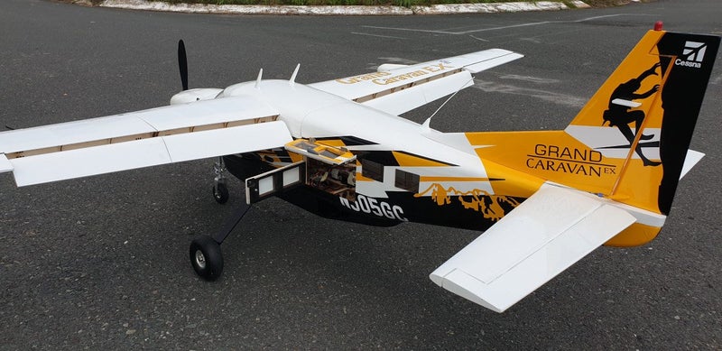 Seagull Models SEA362 Cessna 208B Grand Caravan EX 85" 30cc (Yellow/Black) ARF Carousel 6