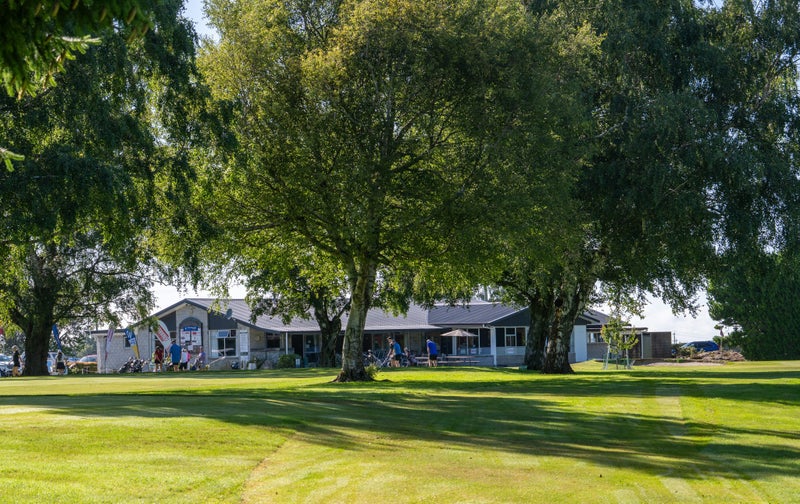 Methven Golf Club Carousel 2