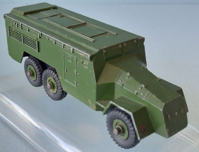 Dinky Toys Army 677 Armoured Command Vehicle Carousel 1