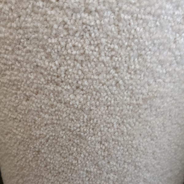 100% NZ Wool carpet shortend | 290x93cm Carousel 1