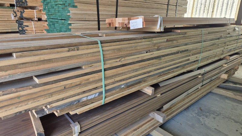 Tasmanian Oak Select Grade KD 100x25 (4281) Carousel 1