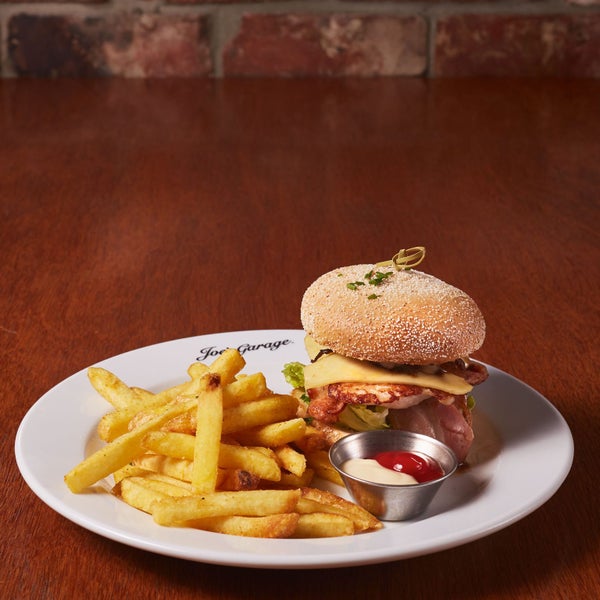 Joe's Garage Cranford Street Carousel 2