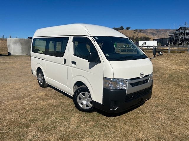 2022 Toyota Hiace 2.0 DX 5dr Hi-Roof