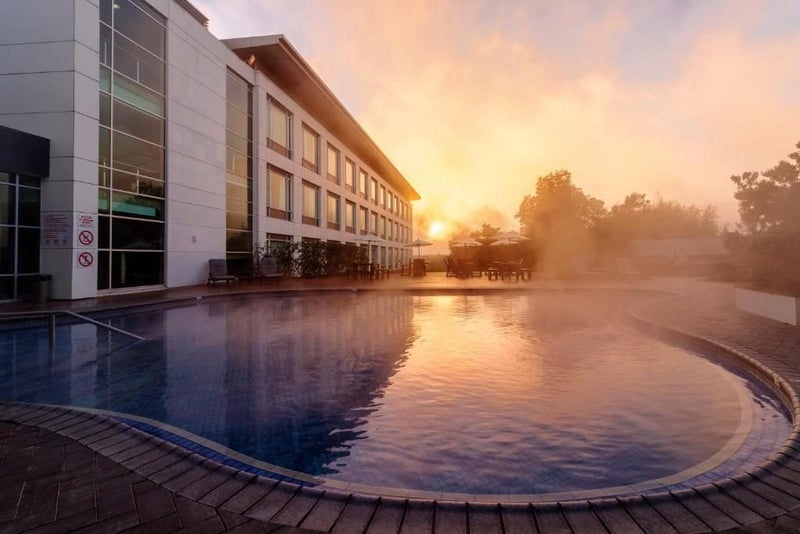 $375 RYDGES HOTEL ROTORUA + BREAKFAST ACCOMODATION NIGHT STAY GIFT VOUCHER Carousel 1