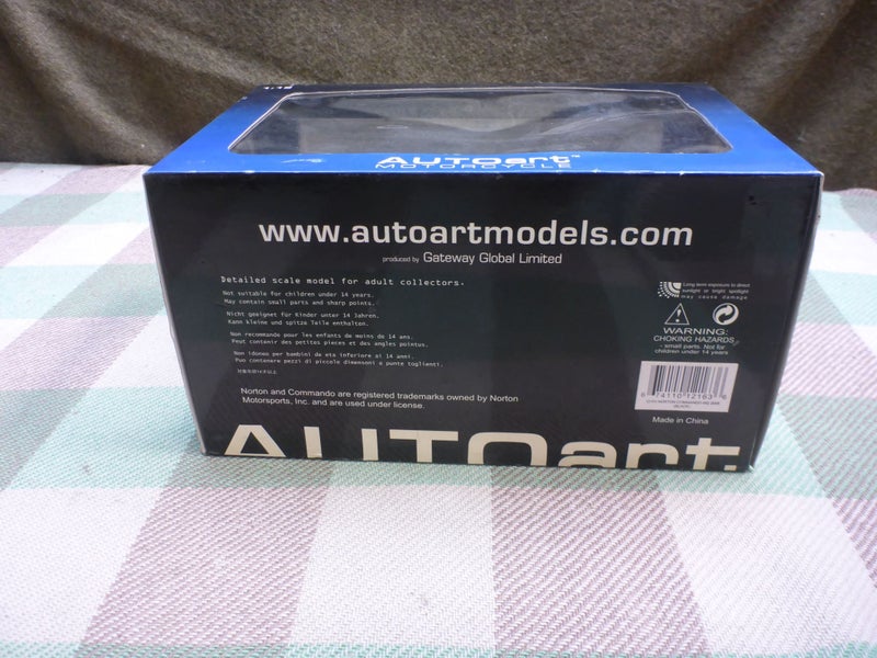 Boxed 1/12 Scale Auto Art Diecast Model Motorcycle Norton Commando 952 Die Cast Carousel 8