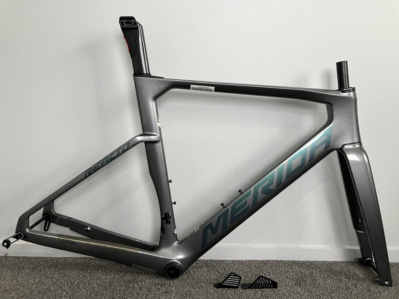 2023 Merida Reacto CF3 Frameset (Medium)418403393942988801