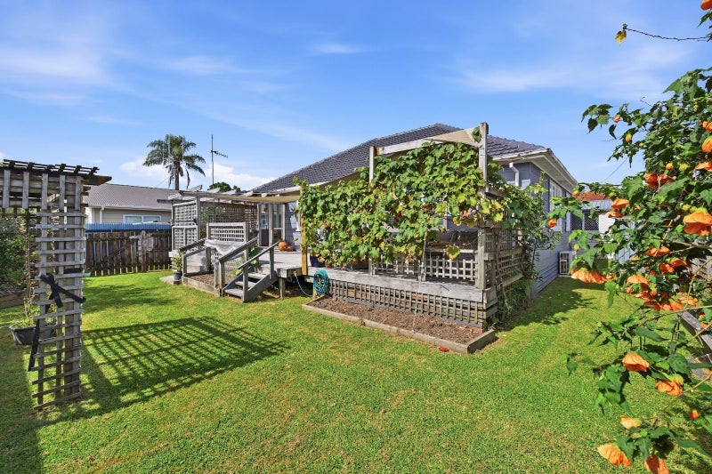 Image 1 of 24