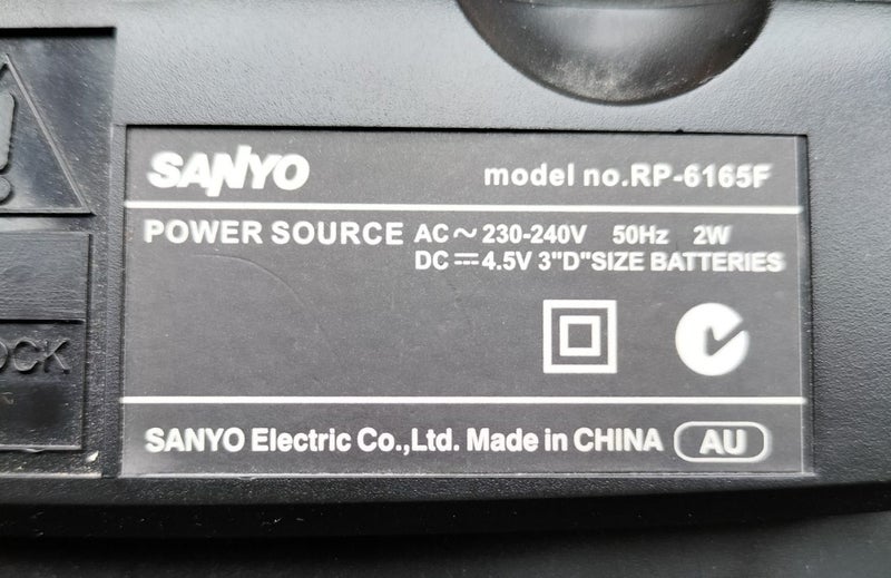 Sanyo RP-6165F AM/FM radio Carousel 5