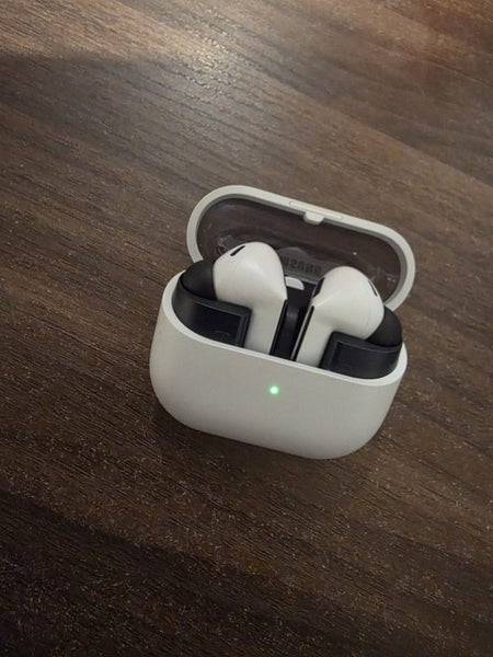 Samsung Earbuds Carousel 1