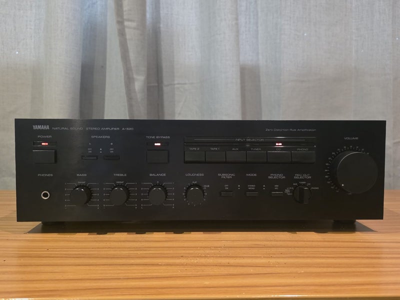 Yamaha A-520 Stereo Amplifier