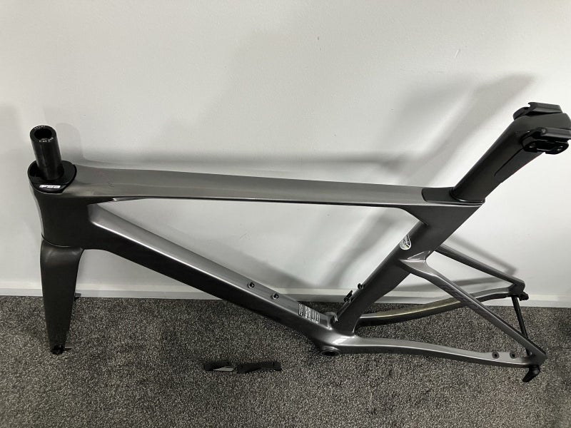 2023 Merida Reacto CF3 Frameset (Medium)466180391421224968
