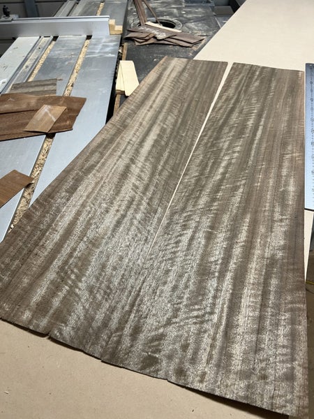 v763 Queensland Walnut wood veneer 880 x 200mm Carousel 1