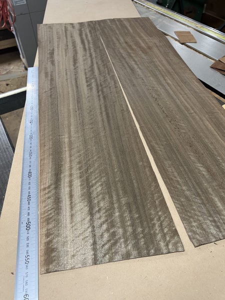 v763 Queensland Walnut wood veneer 880 x 200mm Carousel 2