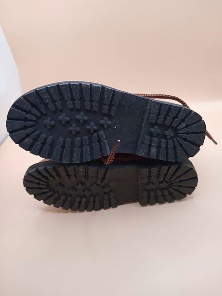 Kid's Shoes Tan or Black Carousel 9