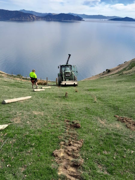 GB Fencing Carousel 1