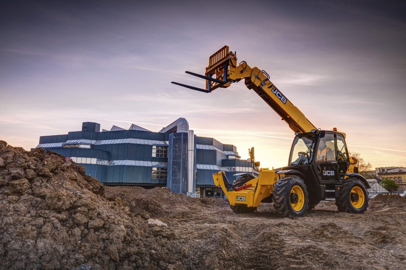 JCB 540-140 HI VIZ Telehandler Carousel 2