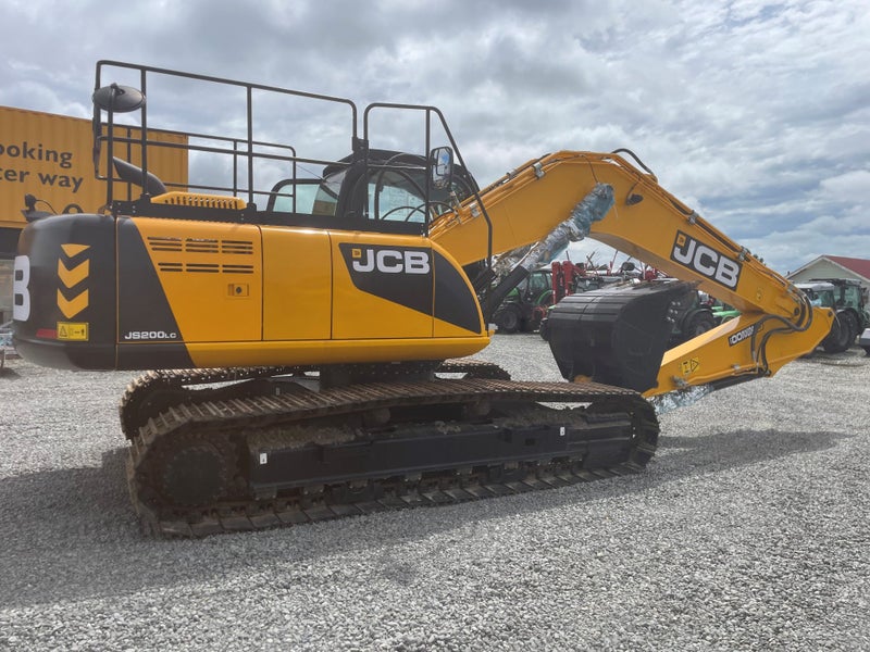 JCB JS200 Tracked Excavator Carousel 2