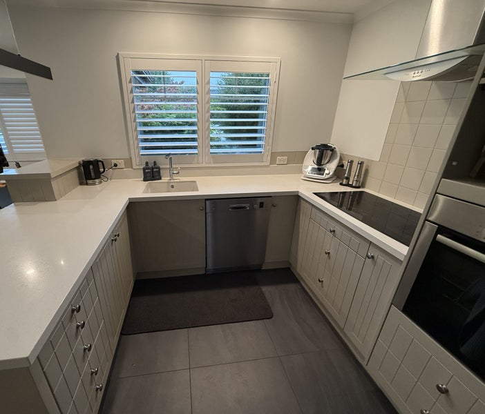 Kitchen410051697465118722