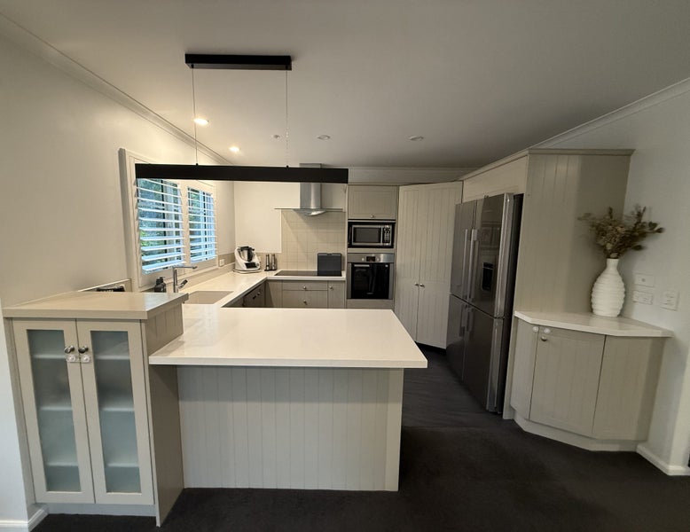 Kitchen410051697465118721