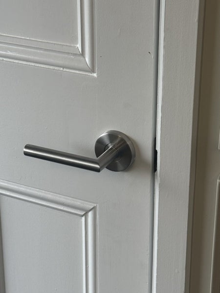 Modern Brushed Stainless Steel Door Handles – Premium Carousel 1