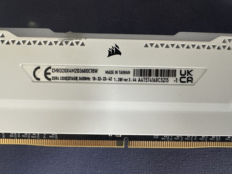 Ryzen 7 5800X3D + X570 Aorus Elite WiFi + 64GB 3600MHz RAM (4x16) Carousel 7