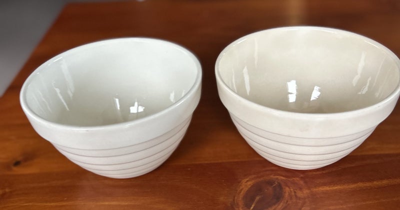 Fantastic Vintage Crown Lynn “Beehive” Bowls – Set of 2 Carousel 1